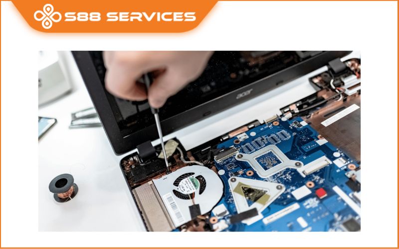 Có nên thay main laptop không? Cảnh báo sai lầm tốn tiền