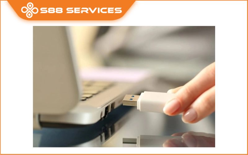 Xử lý nhanh lỗi cổng USB laptop không nhận chuột đơn giản tại nhà