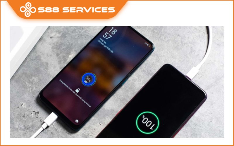 Điện thoại Android cắm sạc cả tiếng vẫn không lên pin? Đây có thể là nguyên nhân