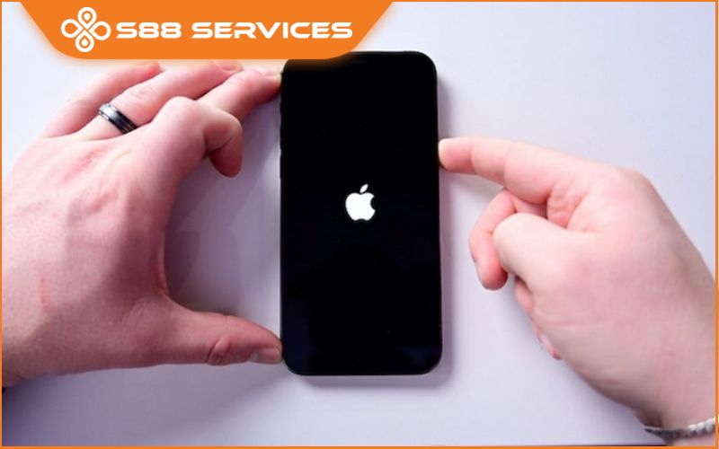 Điện thoại bị sập nguồn liên tục khi còn pin: Nguyên nhân và cách sửa