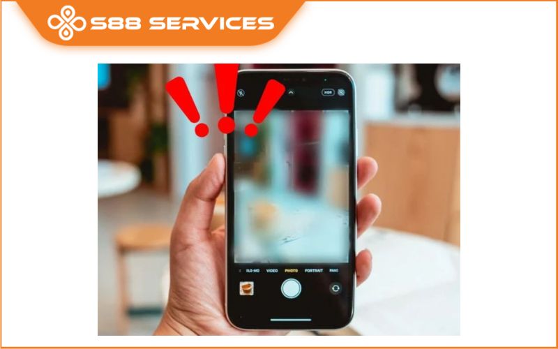 Camera điện thoại bị nhiễu có cần thay không? Giải đáp chi tiết