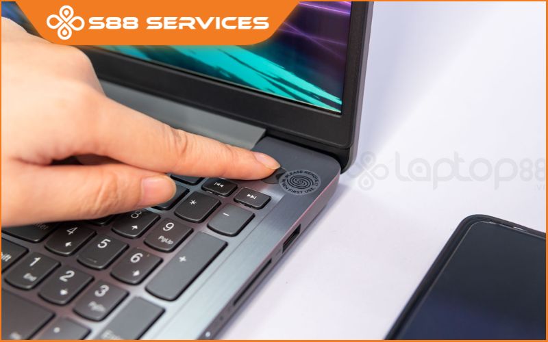 8 cách sửa laptop không lên màn hình hiệu quả trong mọi trường hợp