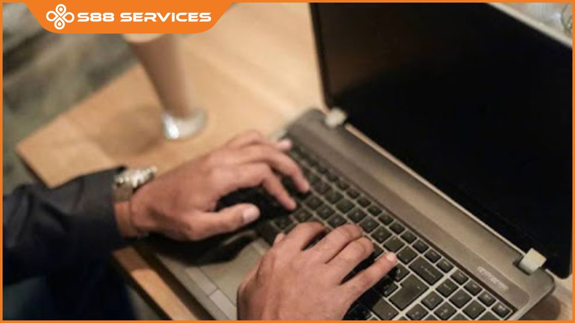 Màn hình máy tính bị tối mờ - Dấu hiệu nhận biết và cách khắc phục