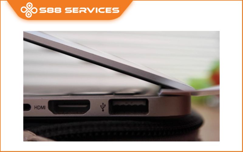 Thay bản lề laptop giá cực tốt - Sửa nhanh trong 30 phút